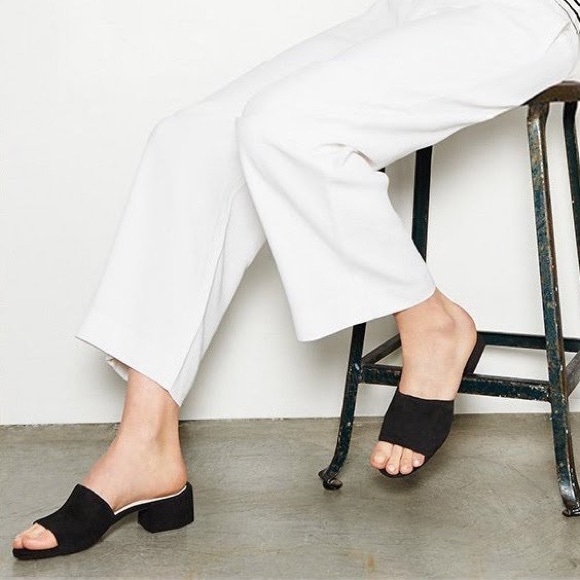 Jeffrey Campbell Shoes - Jeffrey Campbell black leather Beaton sandals